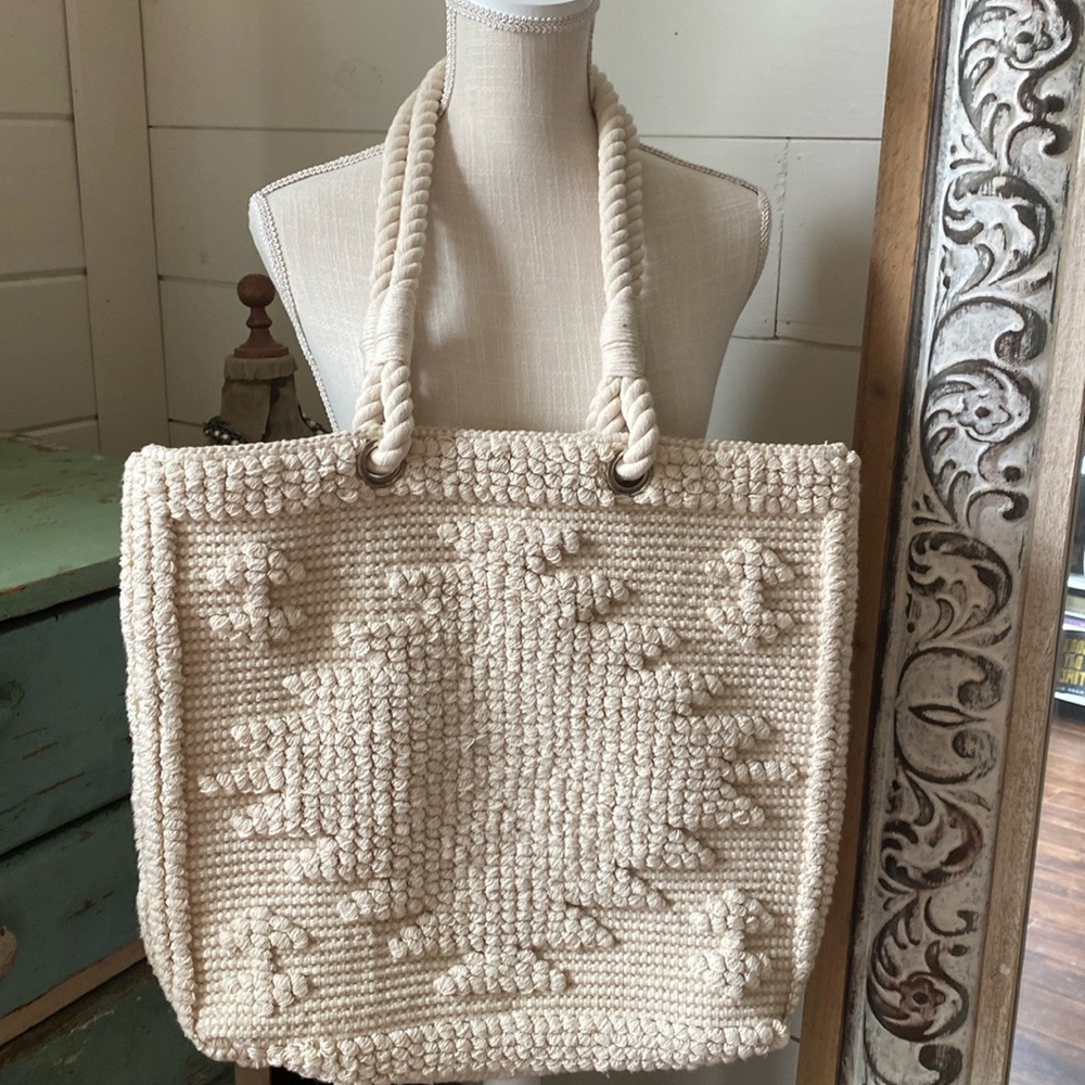 EUC GRACE AND LACE TOTE BAG